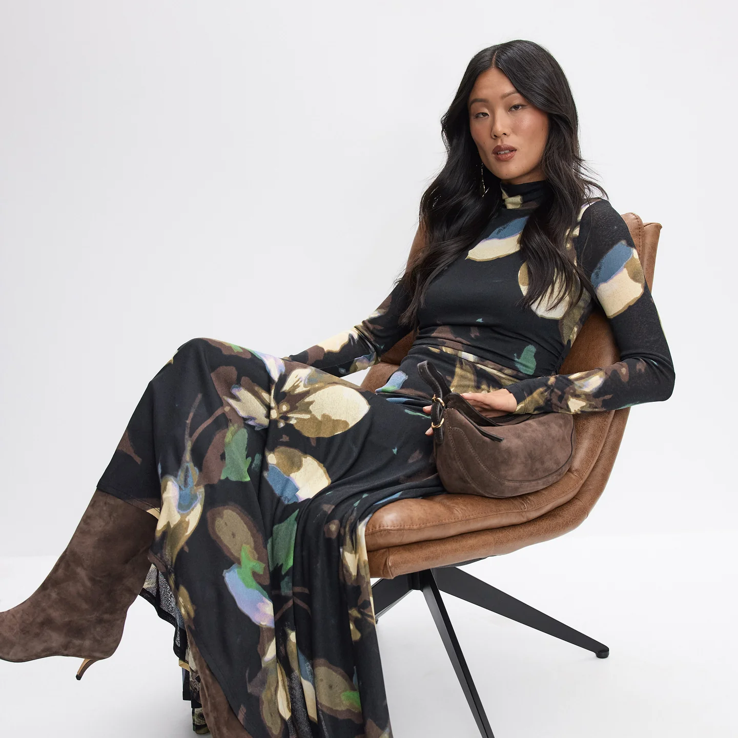 Melanie Lyne Editorials - Media - front view